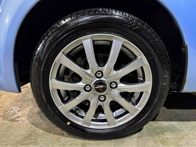 Ｒ２ カスタムｉ　４ＷＤ　キーレスエントリー　電動格納ミラー　ＣＶＴ　ＣＤ　ＭＤ　アルミホイール　衝突安全ボディ　エアコン　パワーステアリング　パワーウィンドウ（20枚目）