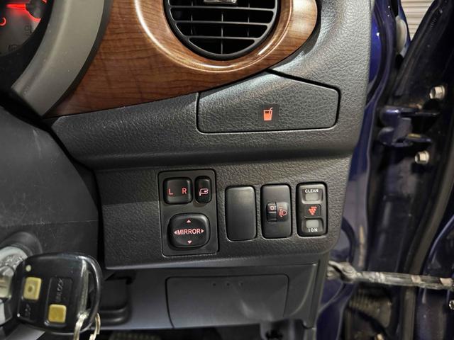 ミラジーノ プレミアムＸ　４ＷＤ　ＥＴＣ　キーレスエントリー　電動格納ミラー　ＡＴ　盗難防止システム　ＡＢＳ　ＣＤ　ＭＤ　アルミホイール　衝突安全ボディ　エアコン　パワーステアリング　パワーウィンドウ（6枚目）