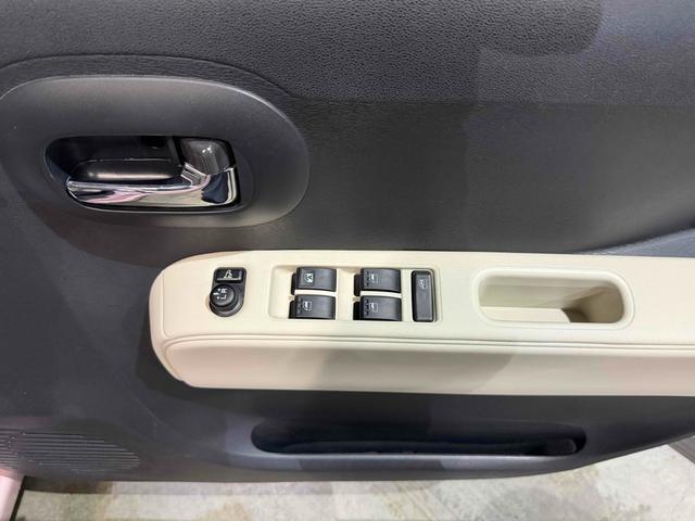 ミラココア ココアＸ　４ＷＤ　スマートキー　電動格納ミラー　ベンチシート　ＣＶＴ　盗難防止システム　ＡＢＳ　ＣＤ　ミュージックプレイヤー接続可　衝突安全ボディ　エアコン　パワーステアリング　パワーウィンドウ（7枚目）