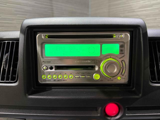 NV100クリッパーバン GX 4WD AT アルミホイール エアコン 運転席エアバッグ 助手席エアバッグ CD MD(4枚目)