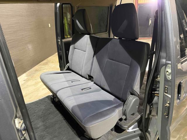 NV100クリッパーバン GX 4WD AT アルミホイール エアコン 運転席エアバッグ 助手席エアバッグ CD MD(9枚目)