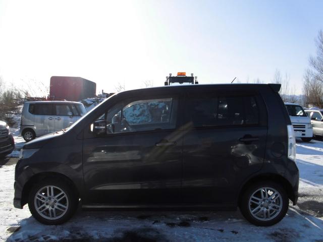 ワゴンＲスティングレー リミテッド　４ＷＤ・ナビ・ＴＶ・スマートキー・エンジンスターター・ＥＴＣ・シートヒーター・プッシュスタート・夏冬タイヤ付き（6枚目）