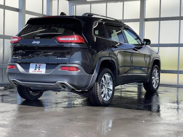 リミテッド 4WD Bカメラ 障害物センサー クルコン ETC ナビ シートヒーター 本革シート HIDライト 横滑り防止 フォグ(8枚目)