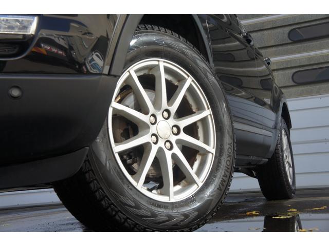 レンジローバーイヴォーク ＳＥ　／ＡＷＤ／アイドリングストップ／バックカメラ／Ｂｌｕｅｔｏｏｔｈ接続／パノラミックルーフ／プッシュスタート／運転席助手席パワーシート／黒革シート／ＤＶＤ視聴可能／電動リアゲート／ＥＴＣ／ＨＩＤ／（21枚目）