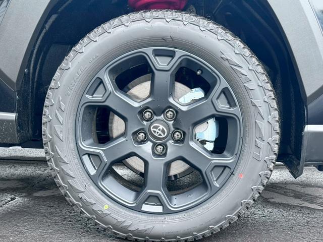 ＲＡＶ４ アドベンチャー　オフロードパッケージＩＩ　登録済み未使用車　／　純正アルミホイール　／　純正ＤＡ　／　クルーズコントロール　／　寒冷地仕様　／　シートヒーター　／　ステアリングヒーター　／　メモリー付きパワーシート（16枚目）
