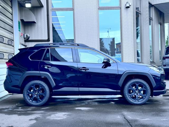 ＲＡＶ４ アドベンチャー　オフロードパッケージＩＩ　登録済み未使用車　／　純正アルミホイール　／　純正ＤＡ　／　クルーズコントロール　／　寒冷地仕様　／　シートヒーター　／　ステアリングヒーター　／　メモリー付きパワーシート（18枚目）