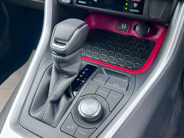 ＲＡＶ４ アドベンチャー　オフロードパッケージＩＩ　登録済み未使用車　／　純正アルミホイール　／　純正ＤＡ　／　クルーズコントロール　／　寒冷地仕様　／　シートヒーター　／　ステアリングヒーター　／　メモリー付きパワーシート（51枚目）