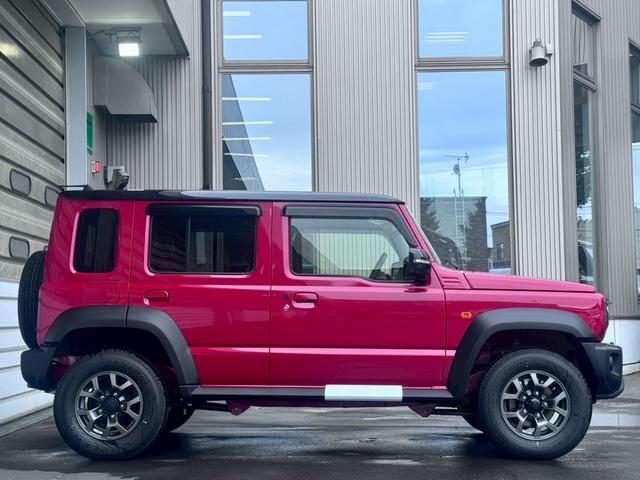 ジムニーノマド ＦＣ　新車未使用車　／　ＬＥＤヘッドランプ　／　シートヒーター　／　フルフラット　／　アイドリングストップ　／　オートマチックハイビーム　／　　ヘッドライトウォッシャー　／　ダウンヒルアシストコントロール（18枚目）