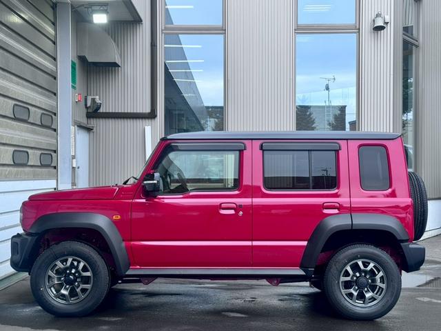 ジムニーノマド ＦＣ　新車未使用車　／　ＬＥＤヘッドランプ　／　シートヒーター　／　フルフラット　／　アイドリングストップ　／　オートマチックハイビーム　／　　ヘッドライトウォッシャー　／　ダウンヒルアシストコントロール（20枚目）