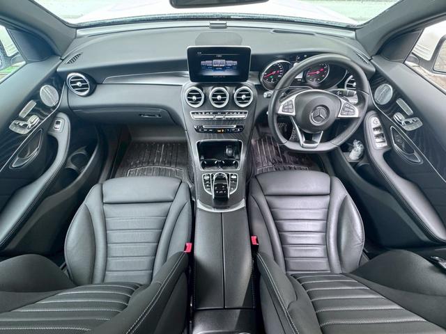 ＧＬＣ ＧＬＣ２５０　４マチックスポーツ（本革仕様）　純正アルミホイール　／　ルーフレール　／　サンルーフ　／　電動リアゲート　／　本革シート　／　電動シート　／　シートヒーター　／　Ｗエアコン　／　フルセグＴＶ　／　パーキングアシスト（2枚目）