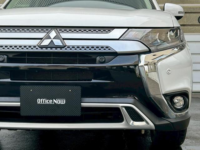 アウトランダー ２４Ｇ　寒冷地仕様車　／　電動リアゲート　／　全周囲カメラ　／　純正アルミホイール　／　クルーズコントロール　／　ステアリングヒーター　／　障害物センサー　／　３列シート　ＥＴＣ（5枚目）