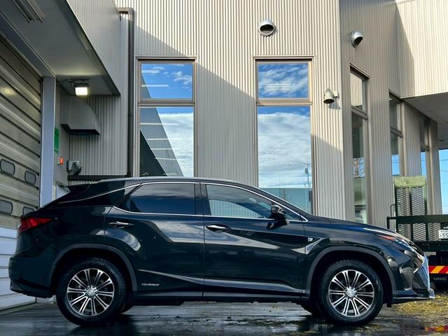 RX RX450h Fスポーツ シートヒーター / シートエアコン / 電動リアゲート / サンルーフ / フルセグTV / バックカメラ / アダプティブクルーズコントロール / レーンキープアシスト / 衝突被害軽減ブレーキ(16枚目)