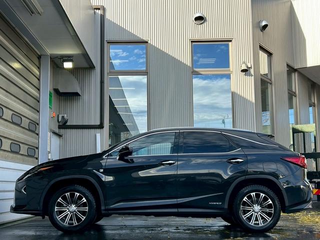 RX RX450h Fスポーツ シートヒーター / シートエアコン / 電動リアゲート / サンルーフ / フルセグTV / バックカメラ / アダプティブクルーズコントロール / レーンキープアシスト / 衝突被害軽減ブレーキ(17枚目)