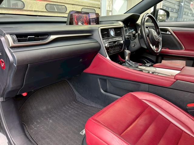 RX RX450h Fスポーツ シートヒーター / シートエアコン / 電動リアゲート / サンルーフ / フルセグTV / バックカメラ / アダプティブクルーズコントロール / レーンキープアシスト / 衝突被害軽減ブレーキ(58枚目)