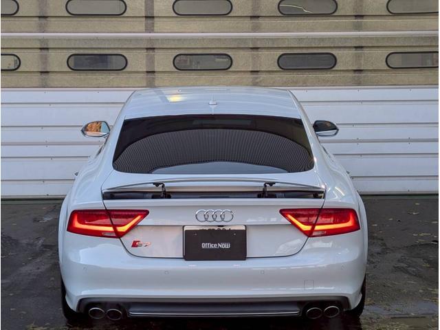 数ある販売店の中から、当店のお車をご観覧頂きまして誠に有難うございます♪当店は認証工場完備の安心のお店です☆