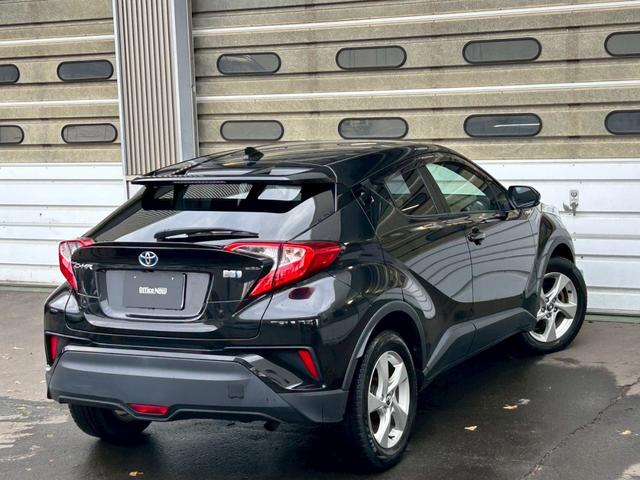 Ｃ－ＨＲ Ｓ　ワンオーナー　／　純正アルミホイール　／　バックカメラ　／　ＥＴＣ　／　レーンキープアシスト　／　アダプティブクルーズコントロール　／　アイドリングストップ（30枚目）
