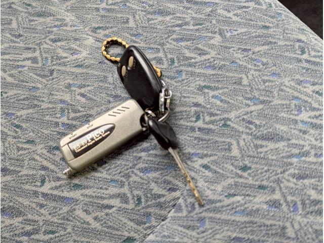 パジェロ ワイド ZR 2.8 メタルトップワイド ZX ディーゼルターボ・4WD・ウィンチ装着車・社外ナビ・サンルーム(58枚目)