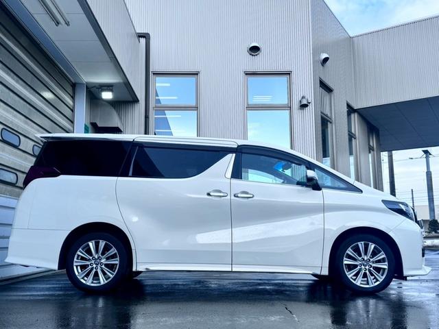 アルファード ２．５Ｓ　Ａパッケージ　タイプブラック　アルパインナビ／７人乗り／後席モニター／両側パワースライドドア／パワーバックドア／純正アルミホイール／クルーズコントロール（14枚目）