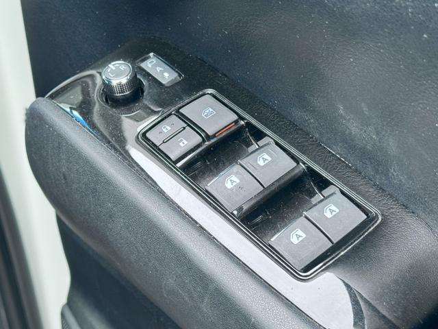アルファード ２．５Ｓ　Ａパッケージ　タイプブラック　アルパインナビ／７人乗り／後席モニター／両側パワースライドドア／パワーバックドア／純正アルミホイール／クルーズコントロール（47枚目）