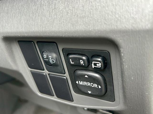 �������������@������������Ё@�O�P�P�|�R�V�W�|�U�R�P�T�@�D�y�s���ʋ���y�P���R���ڂP�|�Q�Q�����@�Q�V�S���������@�}�b�N�X�o�����[���ʓX��������ł��A�Ŋ��w�i�q���y�w�n���S�������Ђ΂肪�u�w