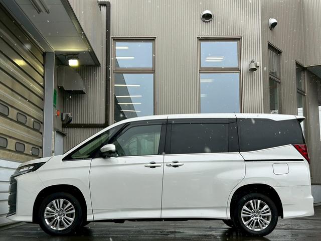 ノア ハイブリッドＳ－Ｚ　ワンオーナー　／　純正ＡＷ　／　全周囲カメラ　／　フルセグＴＶ　／　両側電動スライドドア　／　電動リアゲート　／　シートヒーター　／　障害物センサー　／　アダプティブクルーズコントロール（19枚目）