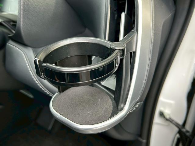 ノア ハイブリッドＳ－Ｚ　ワンオーナー　／　純正ＡＷ　／　全周囲カメラ　／　フルセグＴＶ　／　両側電動スライドドア　／　電動リアゲート　／　シートヒーター　／　障害物センサー　／　アダプティブクルーズコントロール（44枚目）