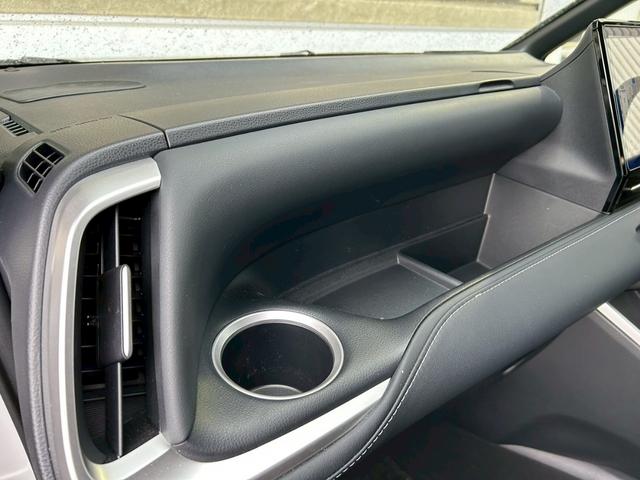 ノア ハイブリッドＳ－Ｚ　ワンオーナー　／　純正ＡＷ　／　全周囲カメラ　／　フルセグＴＶ　／　両側電動スライドドア　／　電動リアゲート　／　シートヒーター　／　障害物センサー　／　アダプティブクルーズコントロール（59枚目）