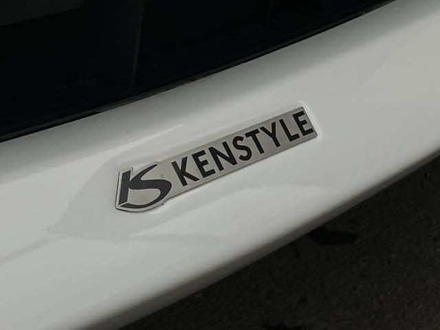 １５Ｓ　４ＷＤ　ＫＥＮＳＴＹＬＥエアロ　ＳＣＢＳ　ＲＶＭ　ＡＴ誤発進抑制　マツコネナビ　地デジＴＶ　ＣＤ／ＤＶＤ　バックカメラ　ＨＩＤヘッドランプ　クルーズコントロール　ドラレコ　ＥＴＣ　社外１８ＡＷ(21枚目)