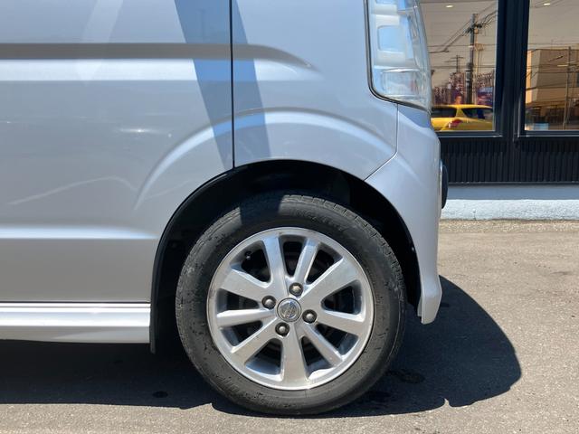 ＮＶ１００クリッパーリオ Ｅ　４ＷＤ　インテリジェントエマージェンシーブレーキ　踏み間違い衝突防止アシスト　パワスラ　社外ナビ　地デジＴＶ　ＨＩＤヘッドランプ　リアヒーター　シートヒーター　ヒーターミラー　夏冬タイヤ　インテリキー（19枚目）