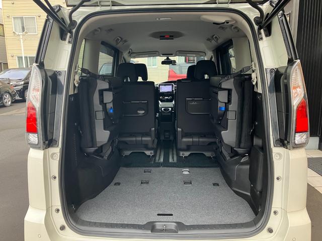 セレナ ライダー 純正ナビ テレビ インテリジェントアラウンドビュー 両側パワスラ 夏冬タイヤ(21枚目)