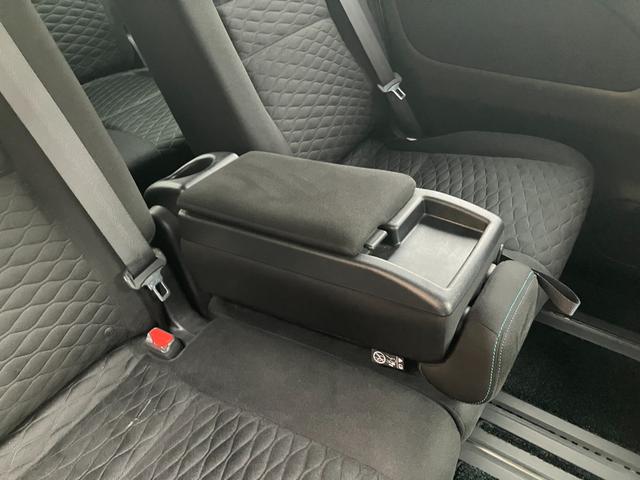 セレナ ライダー 純正ナビ テレビ インテリジェントアラウンドビュー 両側パワスラ 夏冬タイヤ(28枚目)