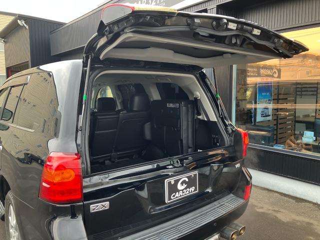 独立開閉式リアウィンドウ！