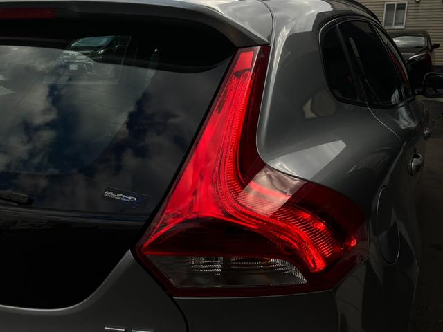 V40 クロスカントリー T5 AWD 純正ナビ バックカメラ ルーフレール パワーシート シートヒーター アダプティブクルコン HIDヘッドランプ フォグランプ ETC スマートキー プッシュスタート(15枚目)