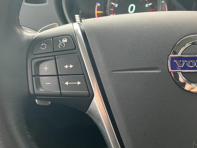 V40 クロスカントリー T5 AWD 純正ナビ バックカメラ ルーフレール パワーシート シートヒーター アダプティブクルコン HIDヘッドランプ フォグランプ ETC スマートキー プッシュスタート(20枚目)