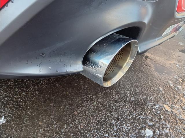 BRZ R 6MT 本州仕入 STIエアロ STIマフラー アルパインナビ 地デジTV LEDヘッドランプ ETC プッシュスタート 純正AW(8枚目)