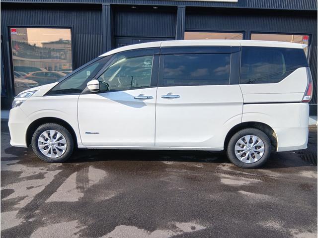 セレナ X 4WD 8人乗 パワスラ バックカメラ リアオートエアコン エマブレ 車線逸脱 クルーズコントロール ETC プッシュスタート インテリキー(6枚目)