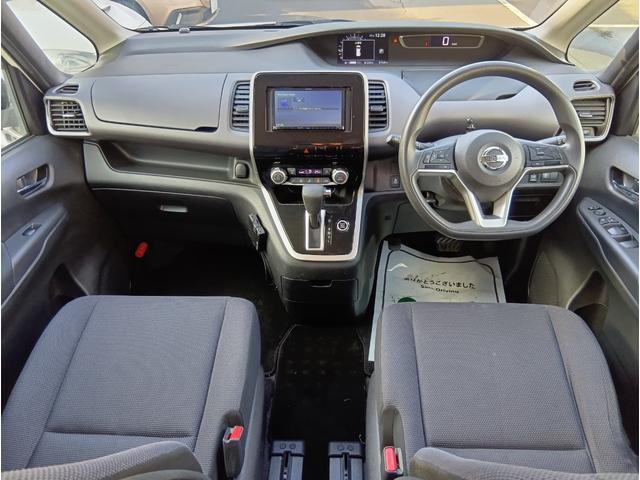 セレナ X 4WD 8人乗 パワスラ バックカメラ リアオートエアコン エマブレ 車線逸脱 クルーズコントロール ETC プッシュスタート インテリキー(14枚目)