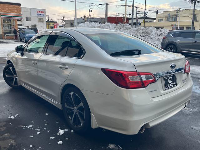 レガシィＢ４ リミテッド　４ＷＤ　サンルーフ　黒革シート　パワーシート　シートヒーター　社外ナビ　地デジＴＶ　Ｂカメラ　ＬＥＤヘッドランプ　アイサイトＶｅｒ３　プリクラッシュブレーキ　車線逸脱　全車速追従クルコン　ＥＴＣ（9枚目）