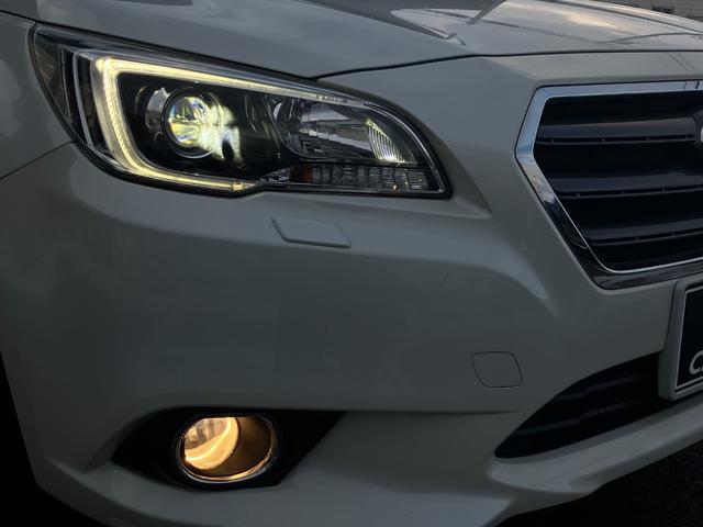 レガシィＢ４ リミテッド　４ＷＤ　サンルーフ　黒革シート　パワーシート　シートヒーター　社外ナビ　地デジＴＶ　Ｂカメラ　ＬＥＤヘッドランプ　アイサイトＶｅｒ３　プリクラッシュブレーキ　車線逸脱　全車速追従クルコン　ＥＴＣ（11枚目）