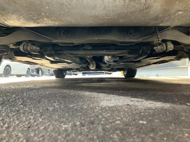 Ｖ４０ クロスカントリー　Ｔ５　ＡＷＤ　ＳＥ　純正ナビ　バックカメラ　ルーフレール　パワーシート　シートヒーター　　アダプティブクルコン　ＨＩＤヘッドランプ　フォグランプ　ＥＴＣ　スマートキー　プッシュスタート（13枚目）