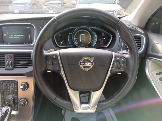 Ｖ４０ クロスカントリー　Ｔ５　ＡＷＤ　ＳＥ　純正ナビ　バックカメラ　ルーフレール　パワーシート　シートヒーター　　アダプティブクルコン　ＨＩＤヘッドランプ　フォグランプ　ＥＴＣ　スマートキー　プッシュスタート（15枚目）