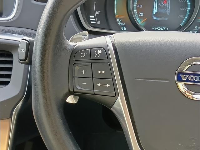 Ｖ４０ クロスカントリー　Ｔ５　ＡＷＤ　ＳＥ　純正ナビ　バックカメラ　ルーフレール　パワーシート　シートヒーター　　アダプティブクルコン　ＨＩＤヘッドランプ　フォグランプ　ＥＴＣ　スマートキー　プッシュスタート（16枚目）