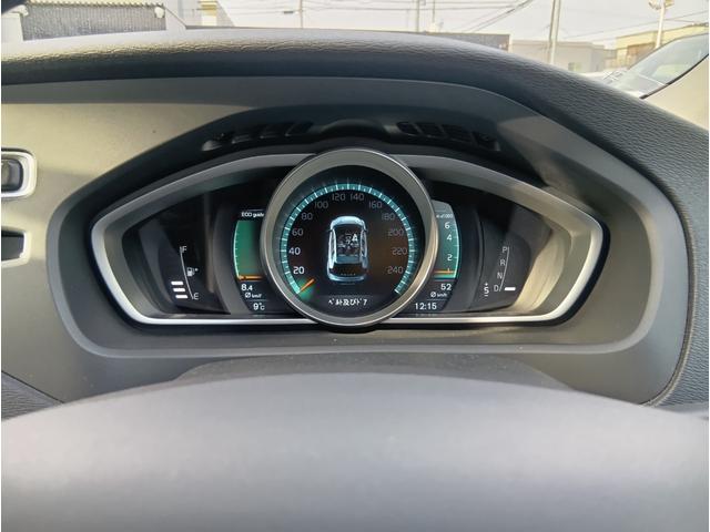 Ｖ４０ クロスカントリー　Ｔ５　ＡＷＤ　ＳＥ　純正ナビ　バックカメラ　ルーフレール　パワーシート　シートヒーター　　アダプティブクルコン　ＨＩＤヘッドランプ　フォグランプ　ＥＴＣ　スマートキー　プッシュスタート（24枚目）