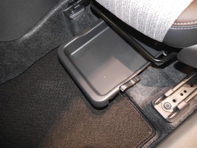 ヤリスクロス Z ワンオーナー 寒冷地 VSC オートエアコン バックガイドモニター 盗難防止装置 メモリーナビ AWD ETC車載器 ミュージックプレイヤー接続可 キーレス アルミホイール LEDヘッドランプ ABS(13枚目)