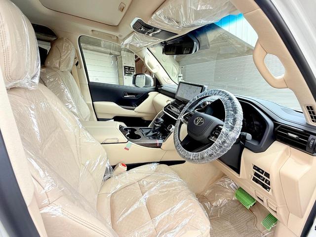 TOYOTA LAND CRUISER ZX | 2025 | PEARL WHITE | 15 km