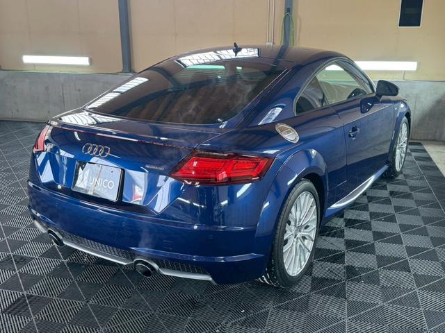 ＴＴクーペ ２．０ＴＦＳＩ　クワトロ　Ｓラインパッケージ　ＥＴＣ　純正ナビ　地デジ　バックカメラ　スタッドレスセット　本州仕入れ（7枚目）