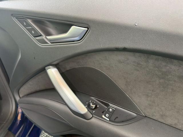 ＴＴクーペ ２．０ＴＦＳＩ　クワトロ　Ｓラインパッケージ　ＥＴＣ　純正ナビ　地デジ　バックカメラ　スタッドレスセット　本州仕入れ（18枚目）