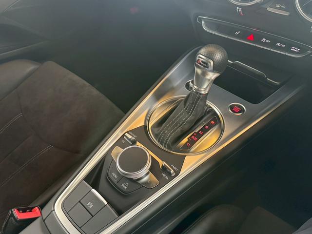 ＴＴクーペ ２．０ＴＦＳＩ　クワトロ　Ｓラインパッケージ　ＥＴＣ　純正ナビ　地デジ　バックカメラ　スタッドレスセット　本州仕入れ（24枚目）