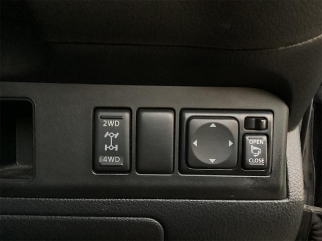 ノート ライダー 4WD ドライブレコーダー ナビ アルミホイール HID スマートキー 電動格納ミラー AT 盗難防止システム 衝突安全ボディ ABS エアコン パワーステアリング パワーウィンドウ(10枚目)