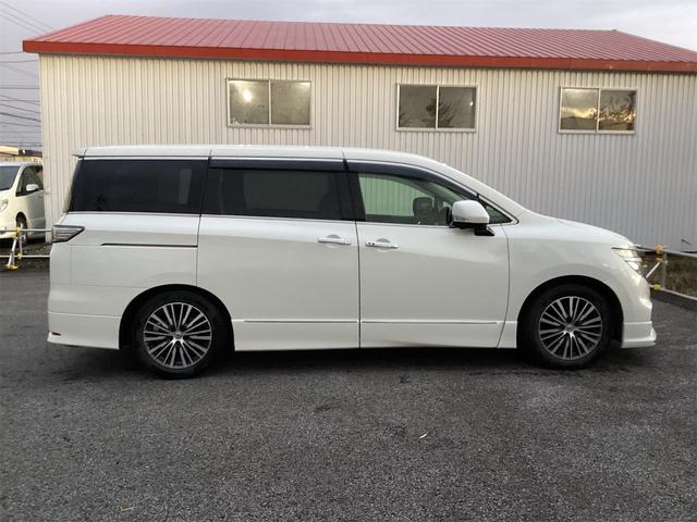 エルグランド 350ハイウェイスタープレミアム 4WD クリアランスソナー 両側スライドドア LEDヘッドランプ 3列シート フルフラット CVT アルミホイール 盗難防止システム 衝突安全ボディ ABS ESC エアコン パワーステアリング(4枚目)